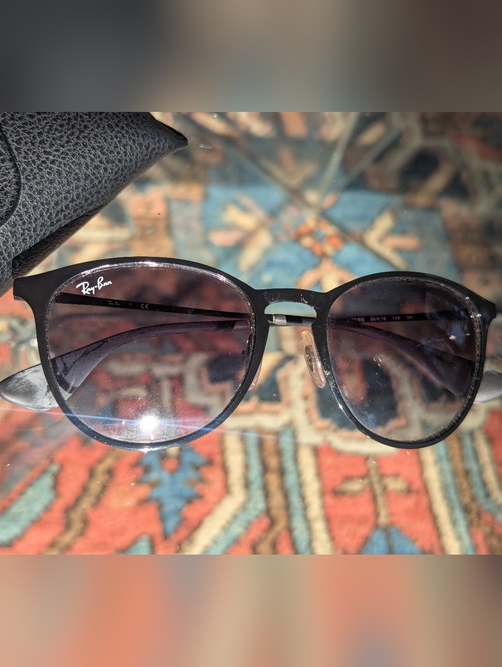 Ray-Ban RB3539 Erika Metal 002/8G Black 54mm Sunglasses - READ DESC/SCRATCHED